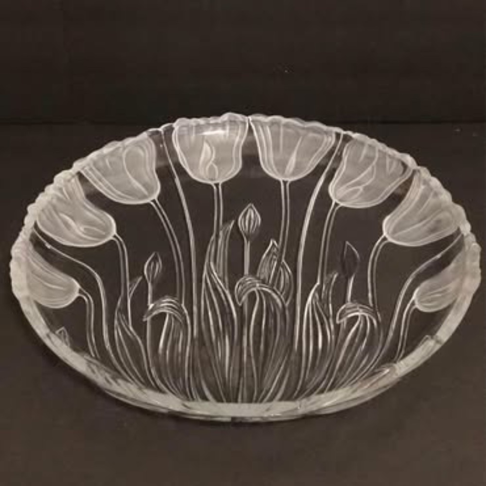 Block Crystal Frosted Tulip 15" Round Platter